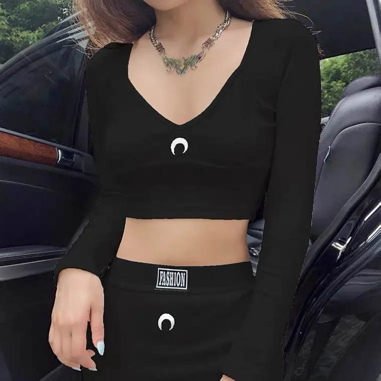 FASHION RETRO MOON HOT GIRL SHIRT AND SKIRT BY90185