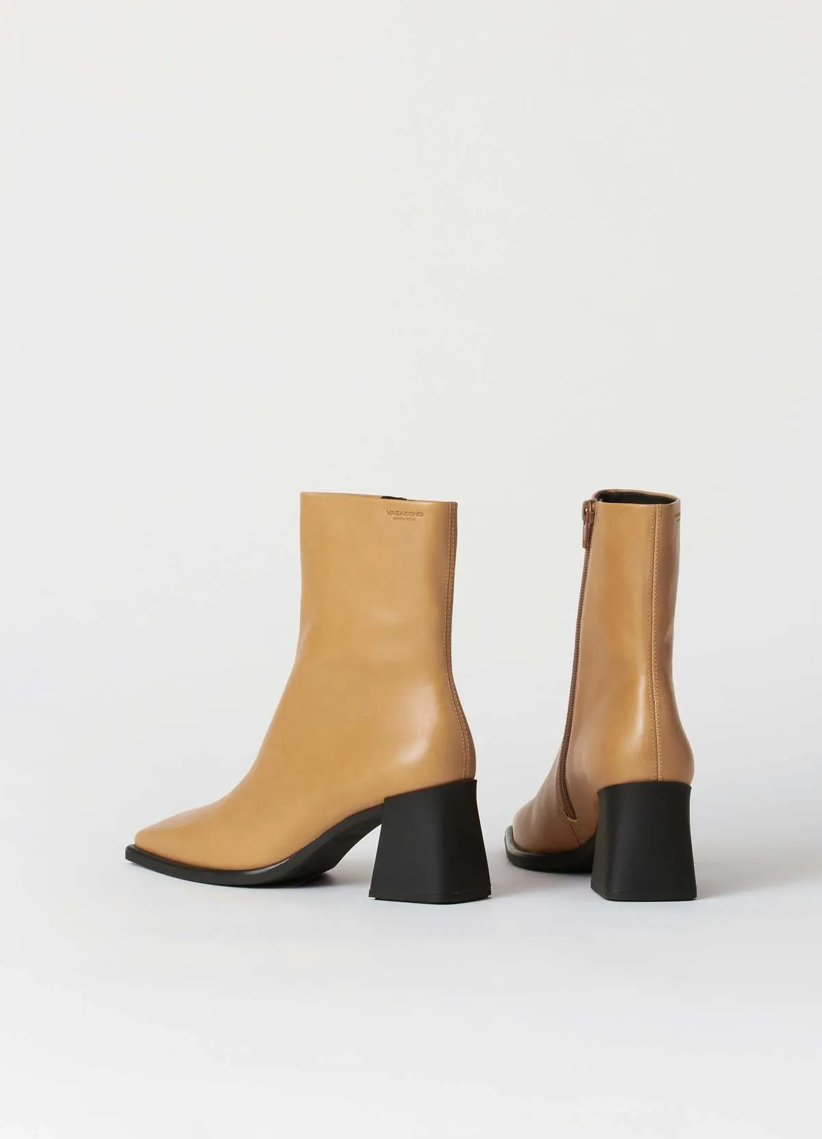 HEDDA BOOTS - BEIGE