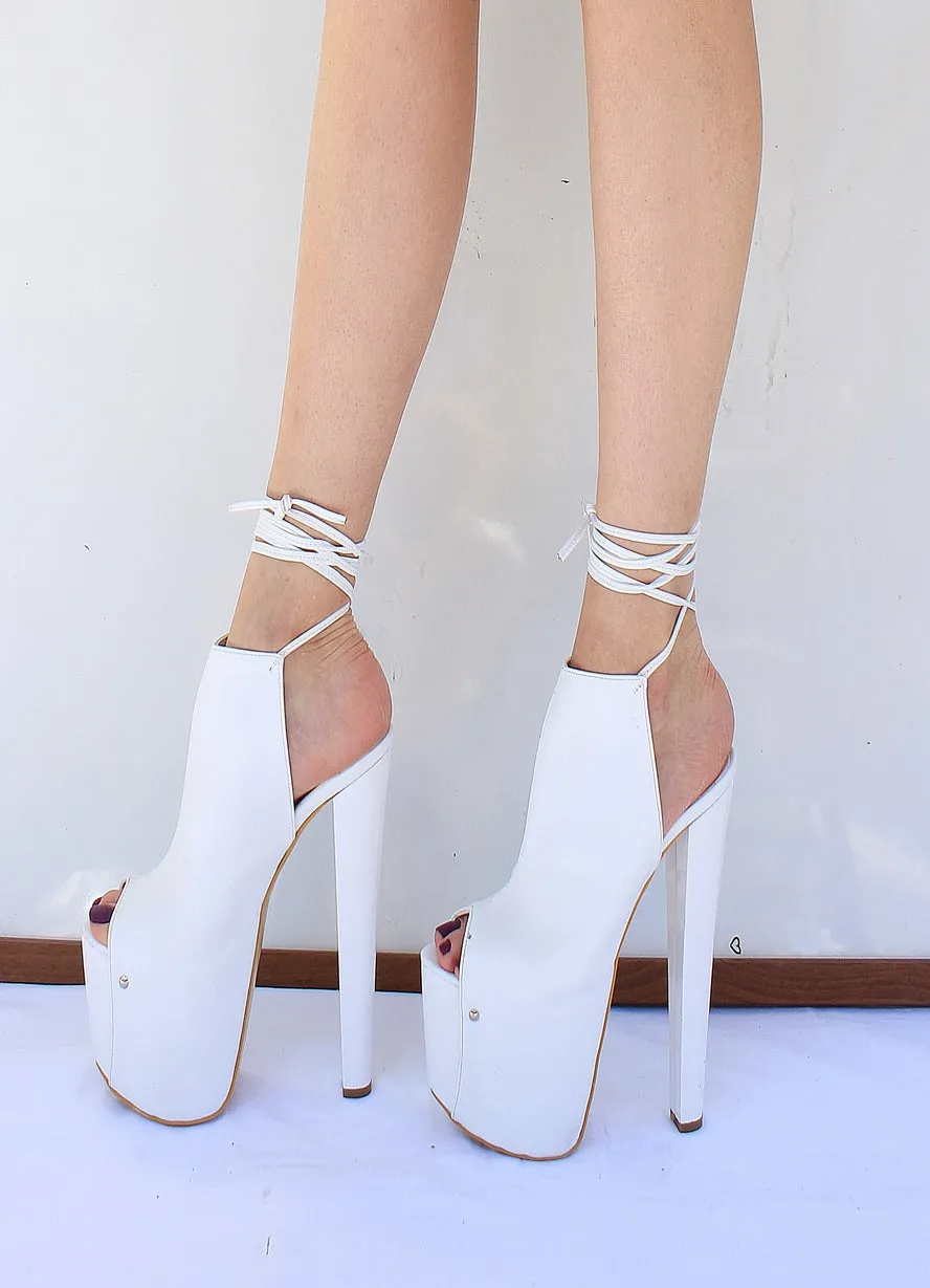 Lace Up White Peep Toe 19 cm High Heel Shoes