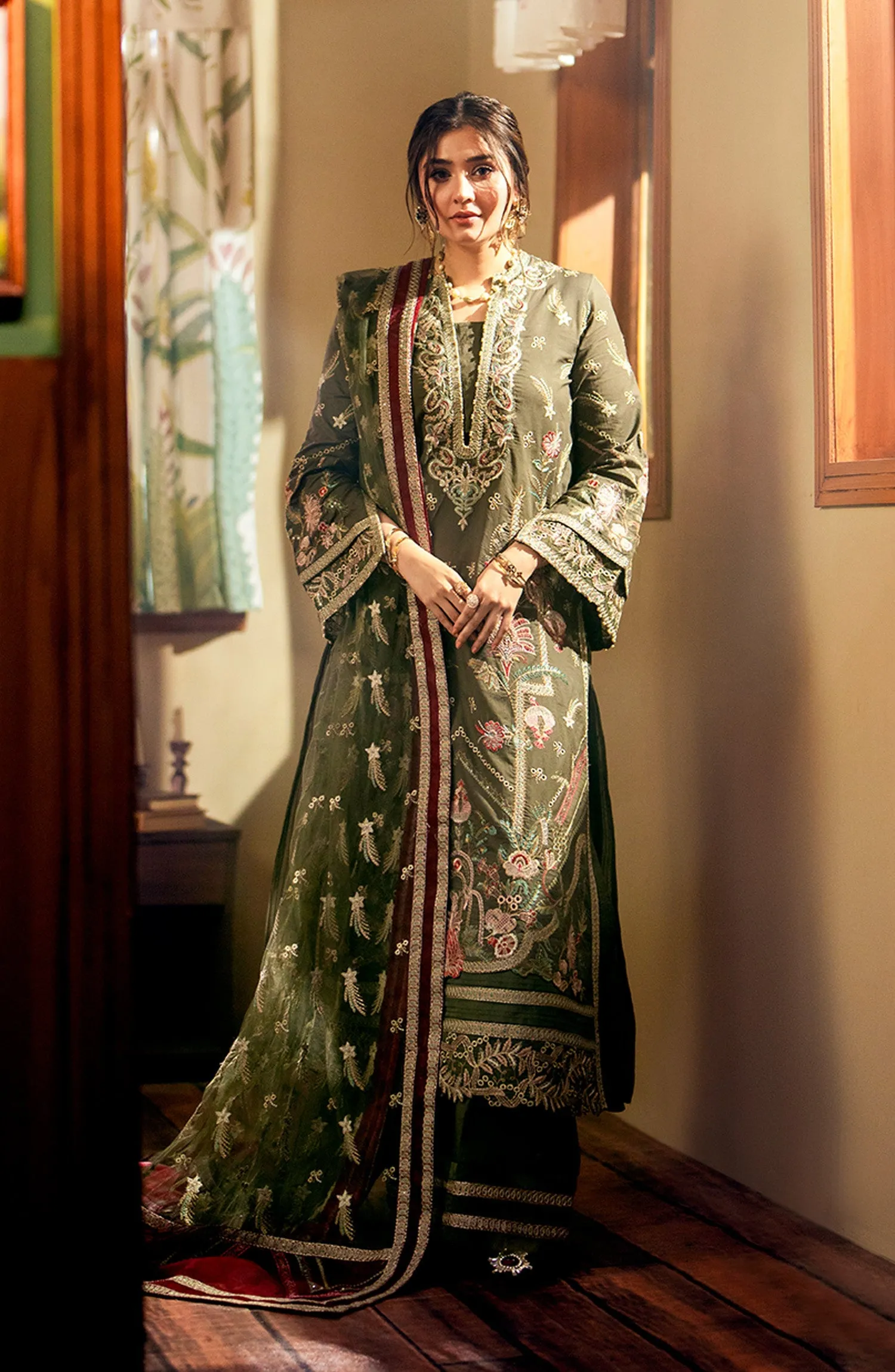 Maryum N Maria Embroidered Lawn Unstitched 3Pc Suit MS24-565 Amira