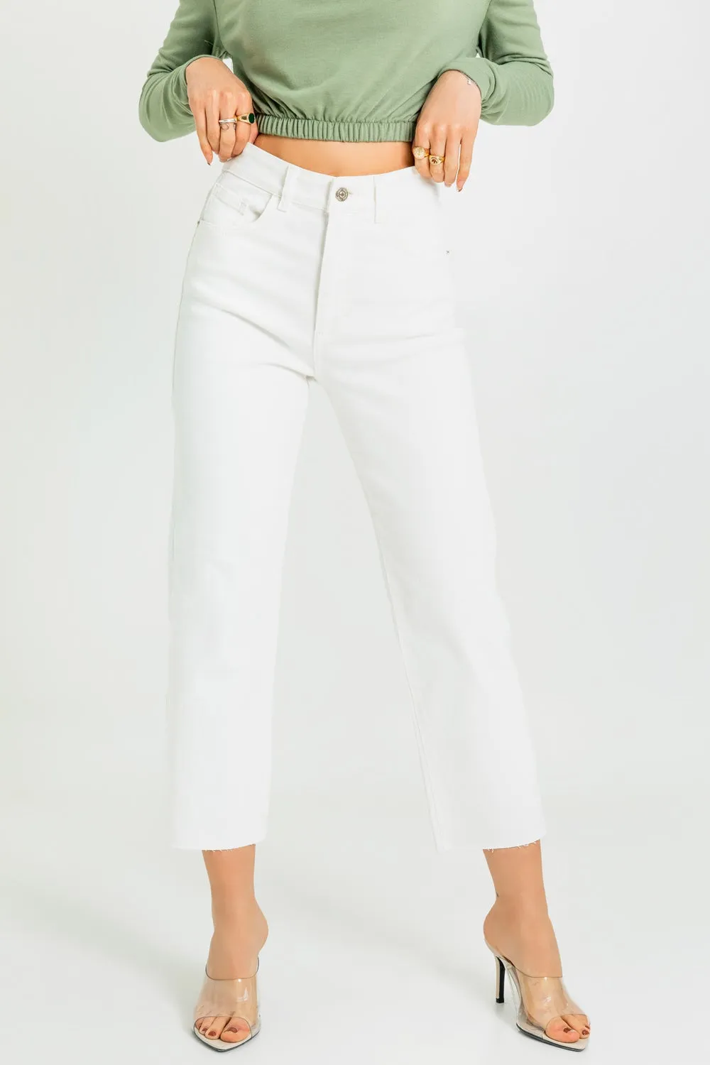 Pantalón denim cintura alta cropped flare fit