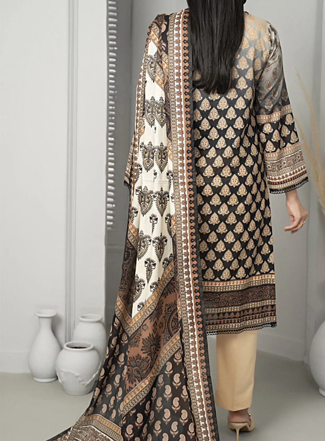 Sufinas By VS Textile Printed Lawn Black & White 3 Piece Unstitched Suit VS24S B&W D-517